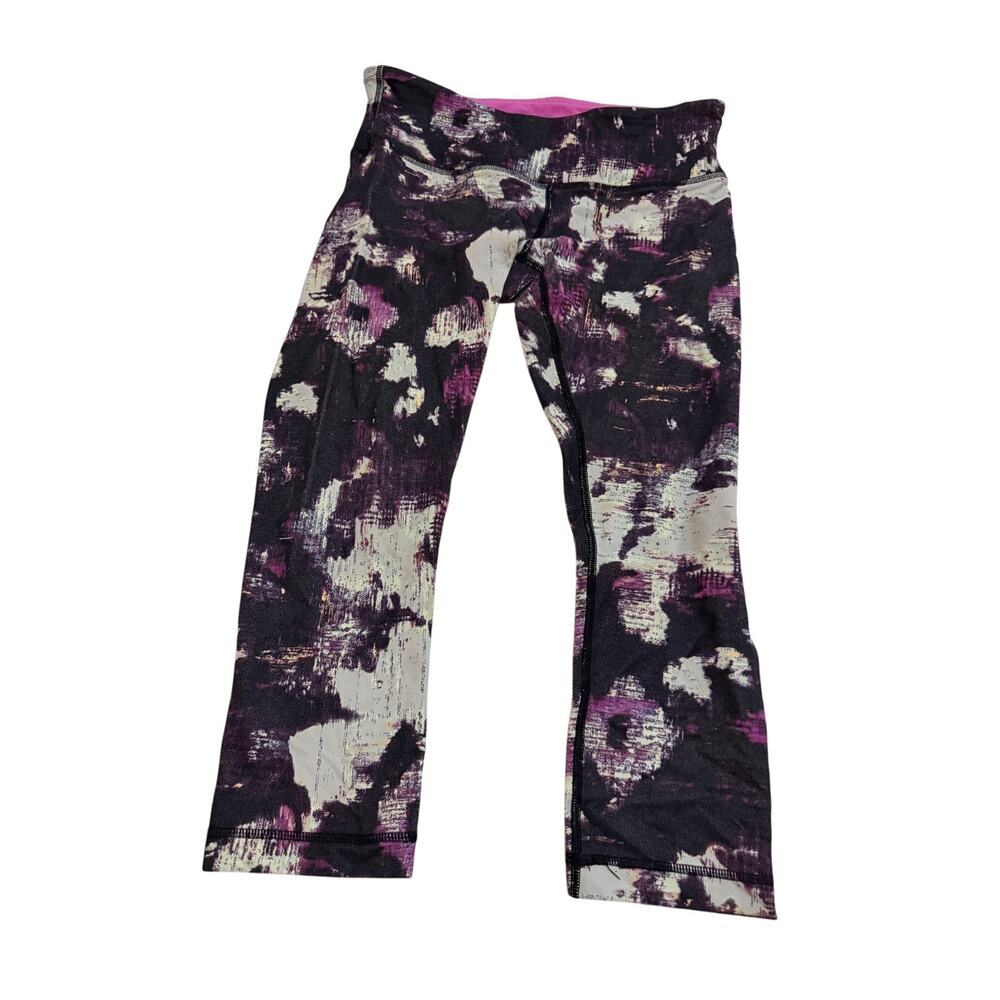 EUC Lululemon colorful capris floral print sz 8 yoga activewear gym